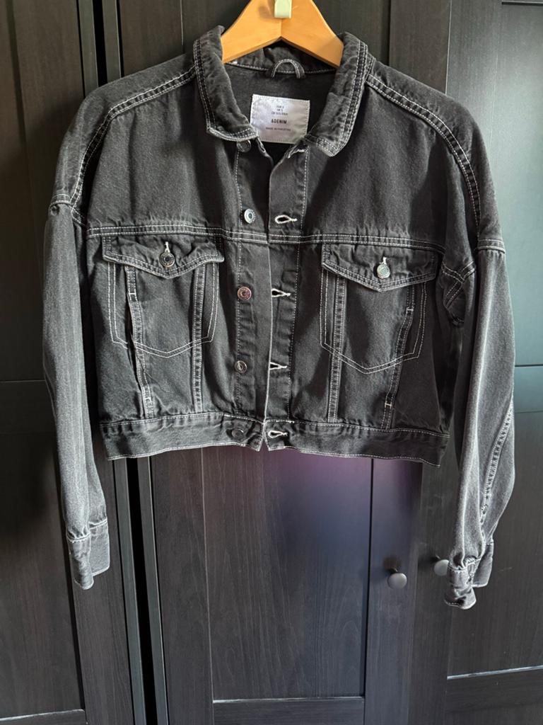 Stijlvol zwart oversized spijkerjasje H&M maat S (42/44), Ophalen of Verzenden, Gedragen, Maat 42/44 (L), Zwart