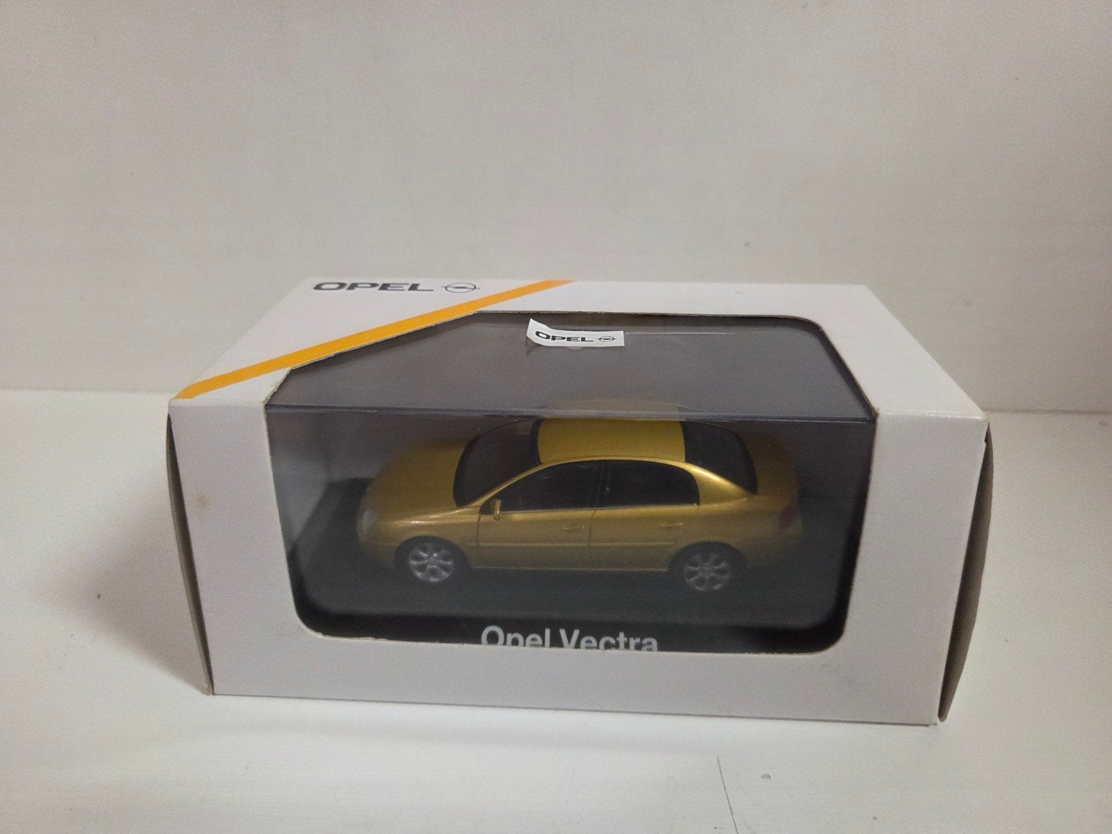 Schuco Opel Vectra 1:43, Auto, ., Ophalen of Verzenden, Zo goed als nieuw