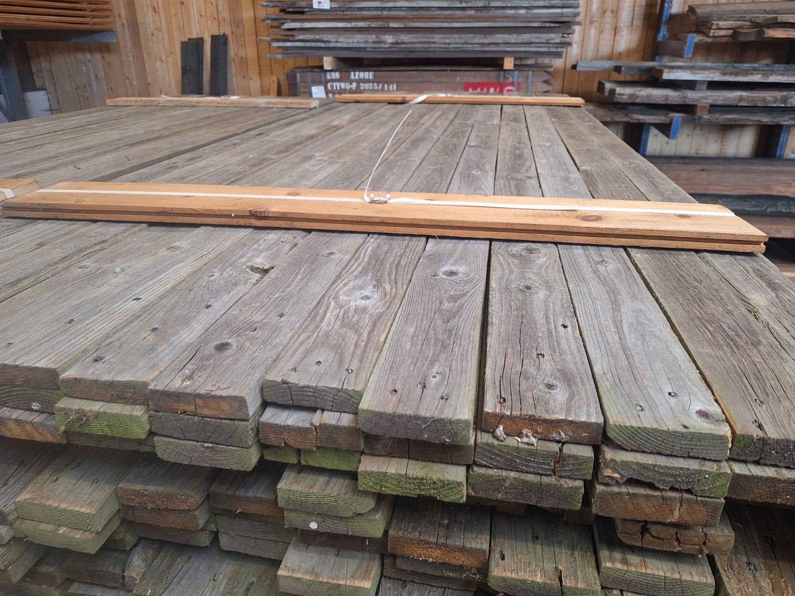 Foto 5 van mooie  partij  sloophout  planken  barnwood