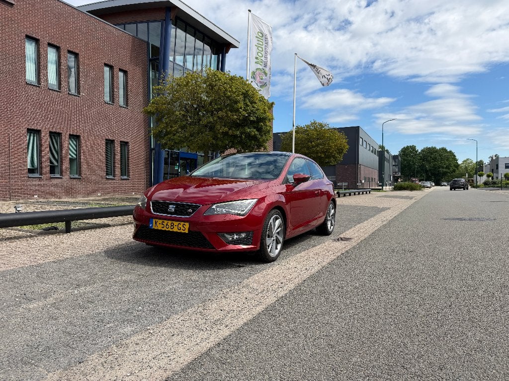 Seat Leon SC FR Business - 1.8 TSI - 2014 - Handgeschakeld, Auto's, Euro 5, Zwart, 4 cilinders, Automatische klimaatregeling
