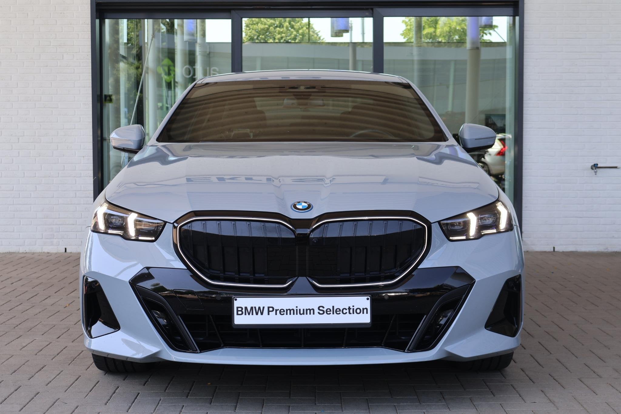 BMW 5-serie 530e M Sport Edition | SOH 100% | M Sport Pro |, 1998 cc, Achterwielaandrijving, Met garantie (alle), 135 min