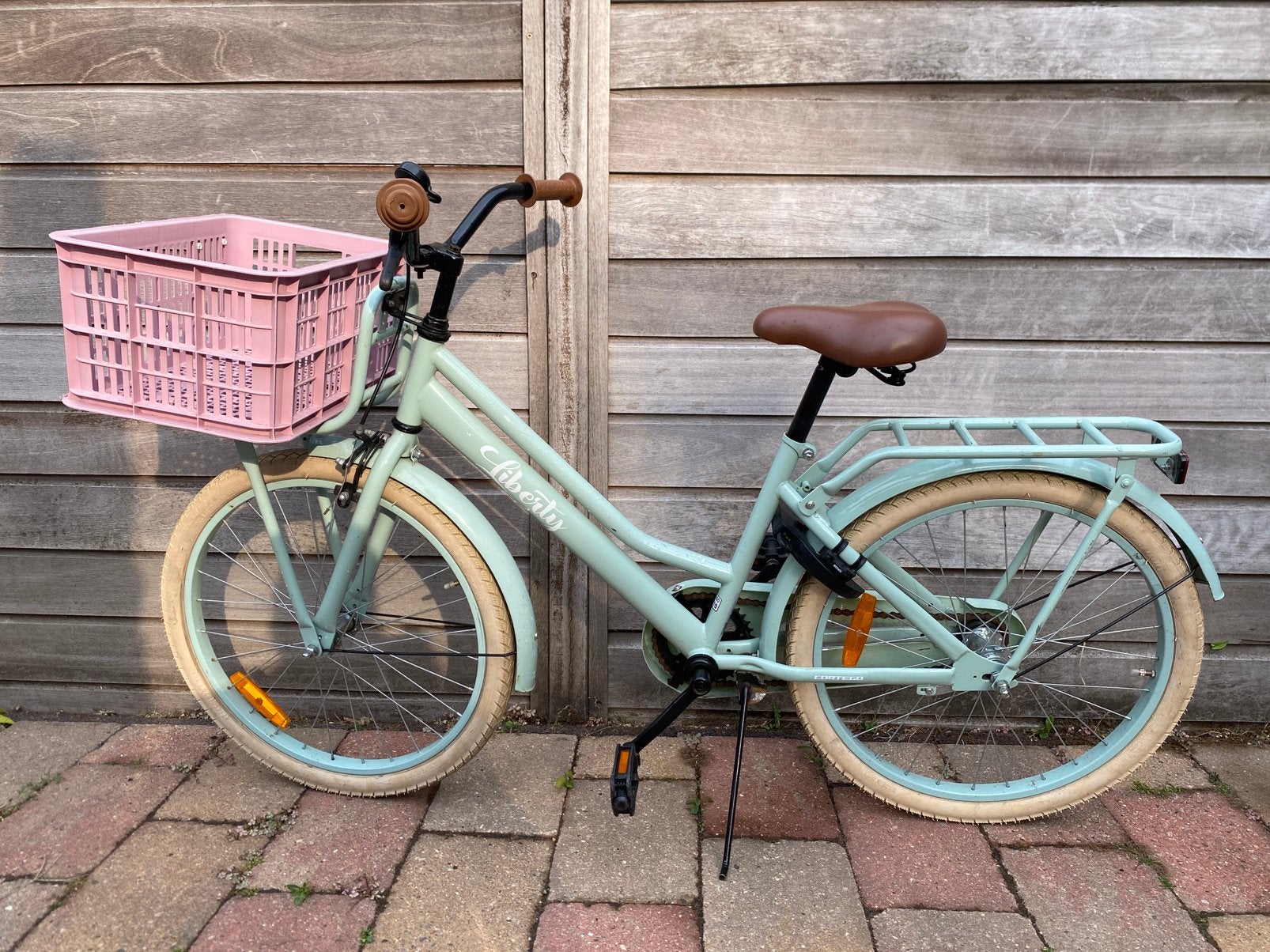 Liberty 22 inch meisjesfiets – mintgroen – met mand, Fietsen en Brommers, Fietsen | Meisjes, Terugtraprem, Gebruikt, Handrem, Ophalen