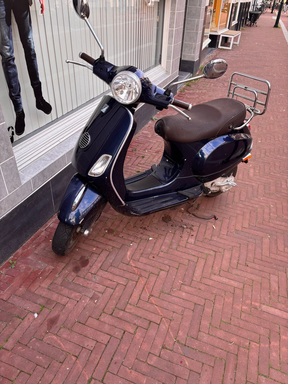 Vespa met rotte bodem - voor onderdelen of restauratie, Ophalen, Gebruikt, Overige modellen