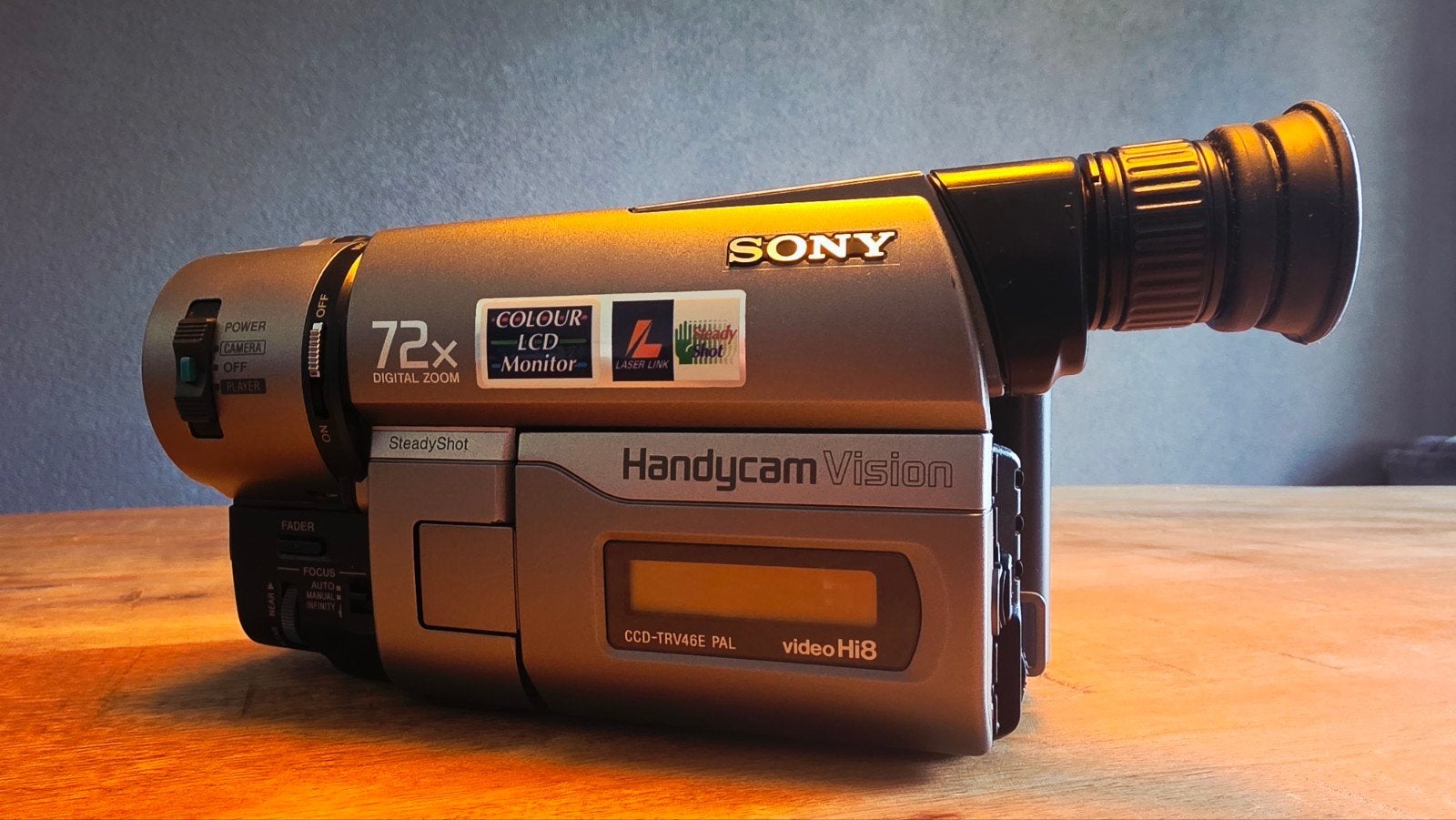 Sony videoHi8 Handycam CCD-TRV46E -Vintage Camcorder, Audio, Tv en Foto, Videocamera's Analoog, Ophalen of Verzenden, Hi 8