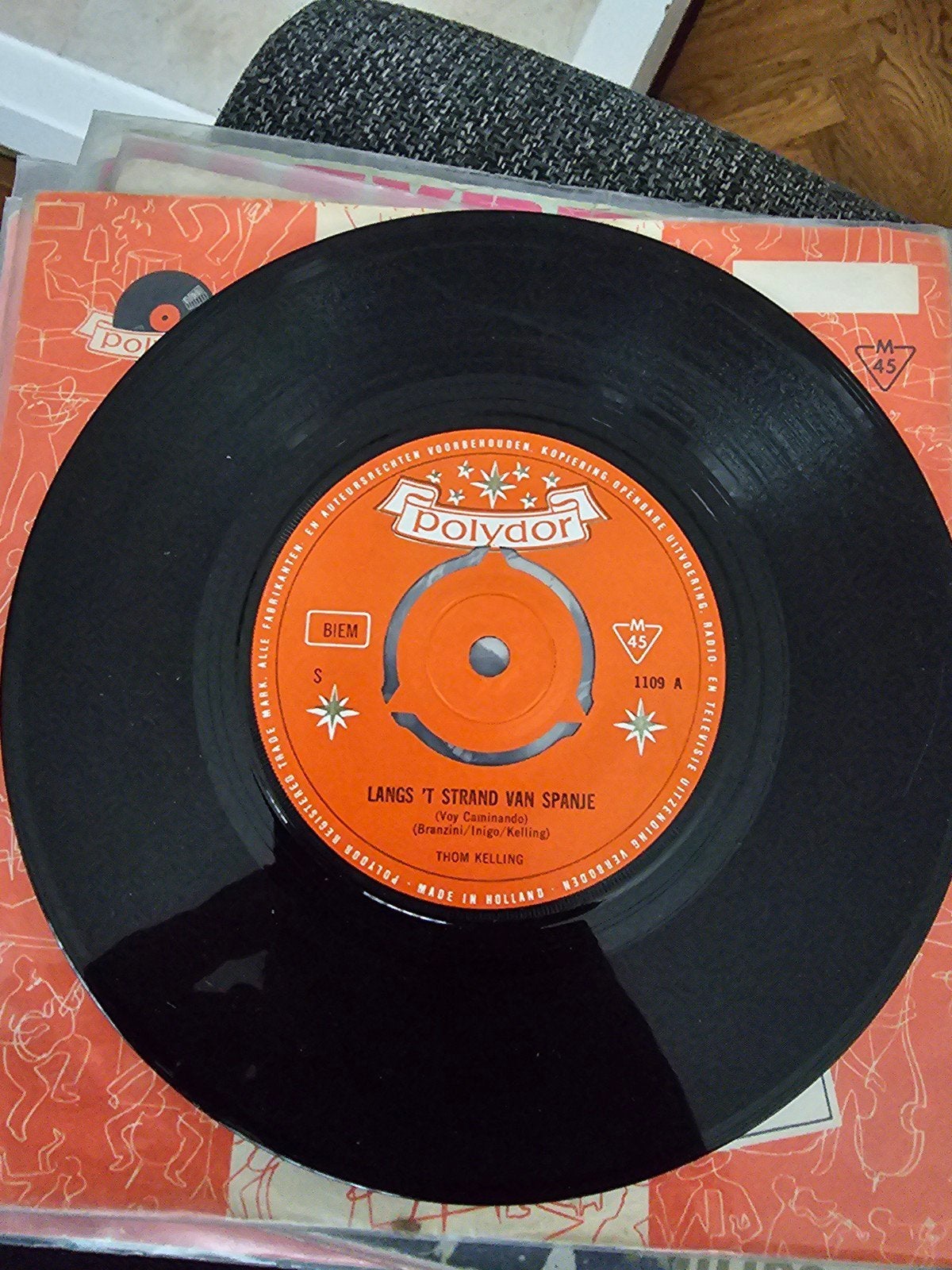 Zeer zeldzame singel Thom Kelling  Limbo,Op 't strand van, Originele persing, 7 inch, Ophalen of Verzenden, Zo goed als nieuw