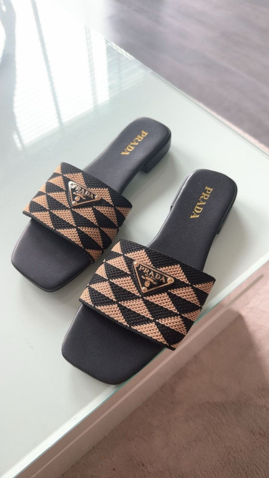 Nieuwe prada slippers maat 38, Ophalen of Verzenden, Nieuw