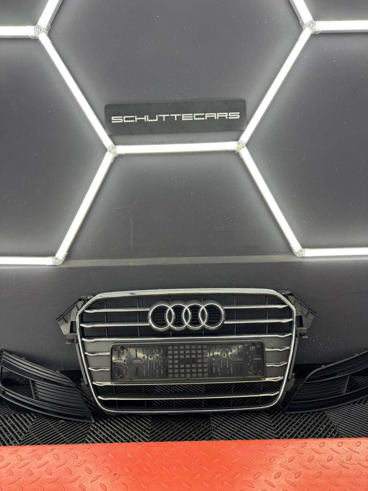 Audi a4 Grill + mistlamp grill, Ophalen, Gebruikt, Voor, Audi