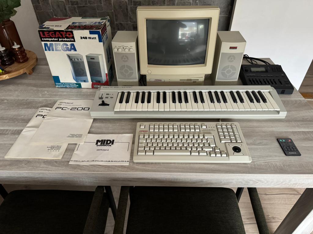 Zeer unieke retro PC opstelling Compaq Roland, Computers en Software, Desktop Pc's, Zo goed als nieuw, Ophalen