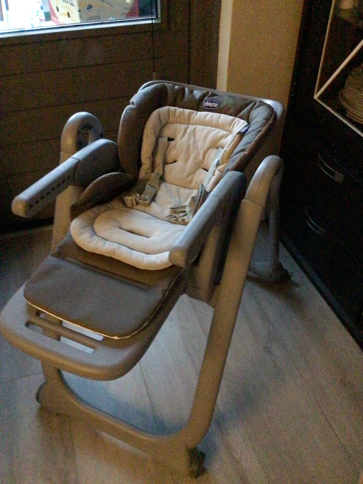 Chicco Polly 2-in-1 kinderstoel - Gebruikt, Ophalen of Verzenden, Gebruikt, Overige typen, Gordel(s)