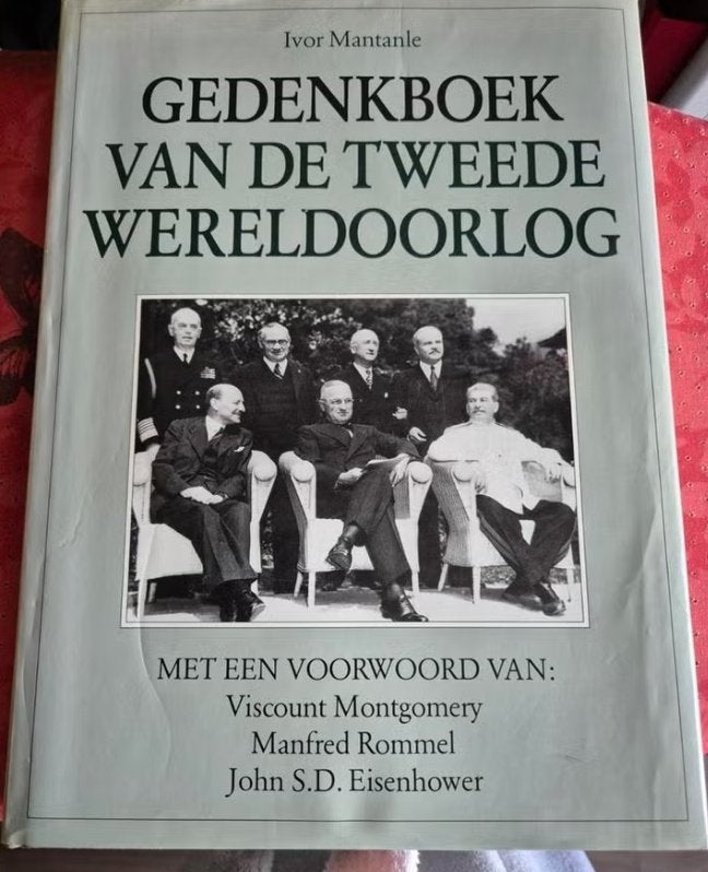 Gedenkboek van de Tweede Wereldoorlog - Ivor Mantanle, Boeken, Zo goed als nieuw, Ivor Mantanle, Algemeen, Ophalen