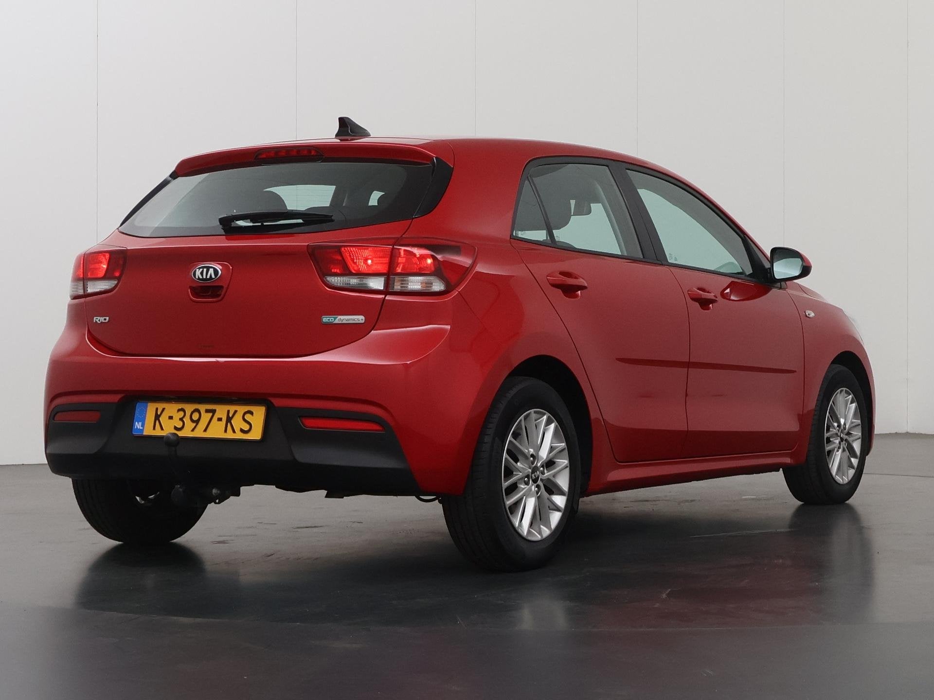 Kia Rio 1.0 T-GDi MHEV DynamicLine | Trekhaak | Parkeercamer, Auto's, Voorwielaandrijving, Gebruikt, Euro 6, 49 €/maand