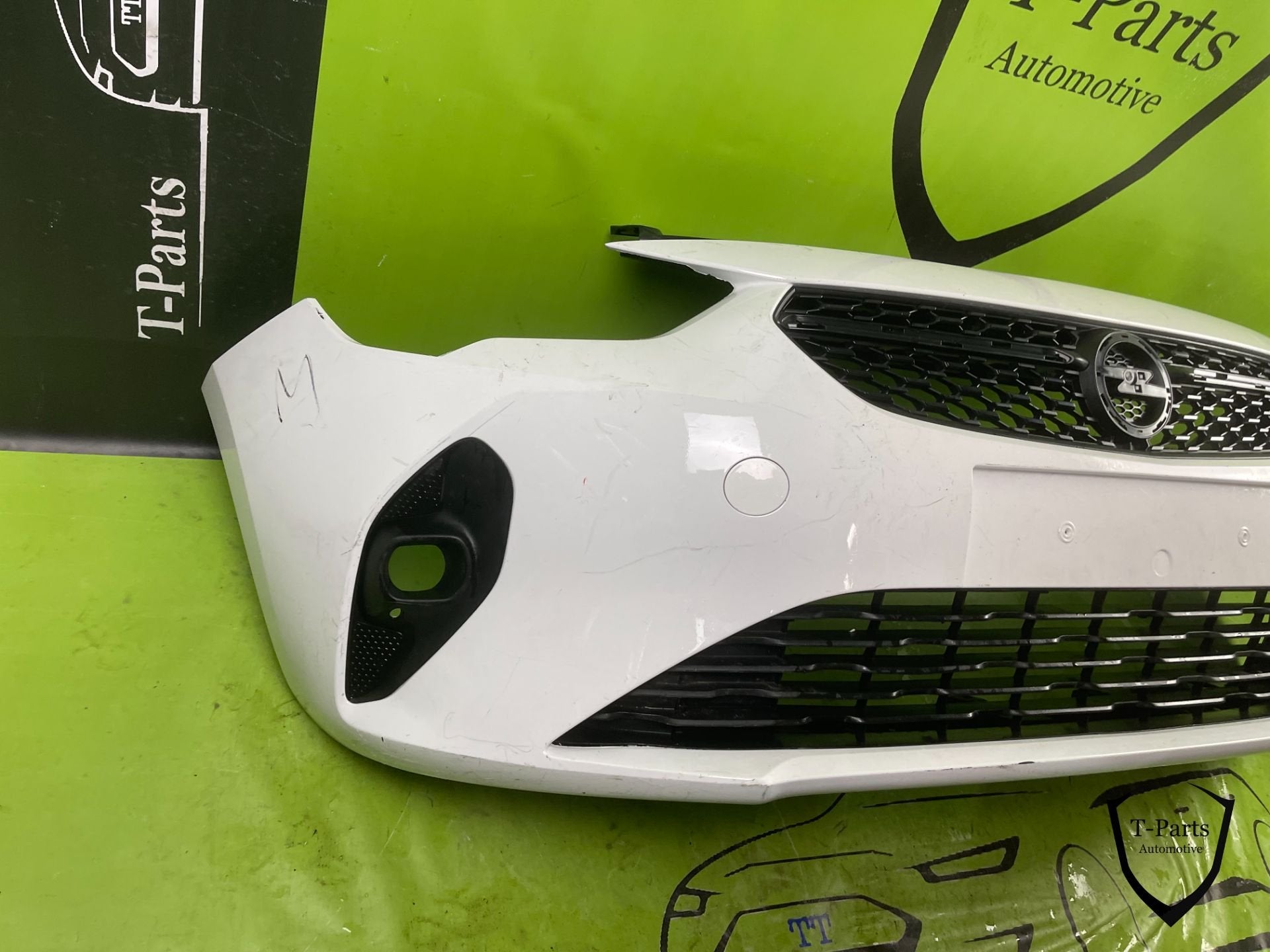 opel corsa f voorbumepr bumper grille rooster gril, Info@fabrikant.eu, Opel, Ophalen of Verzenden, Bumper