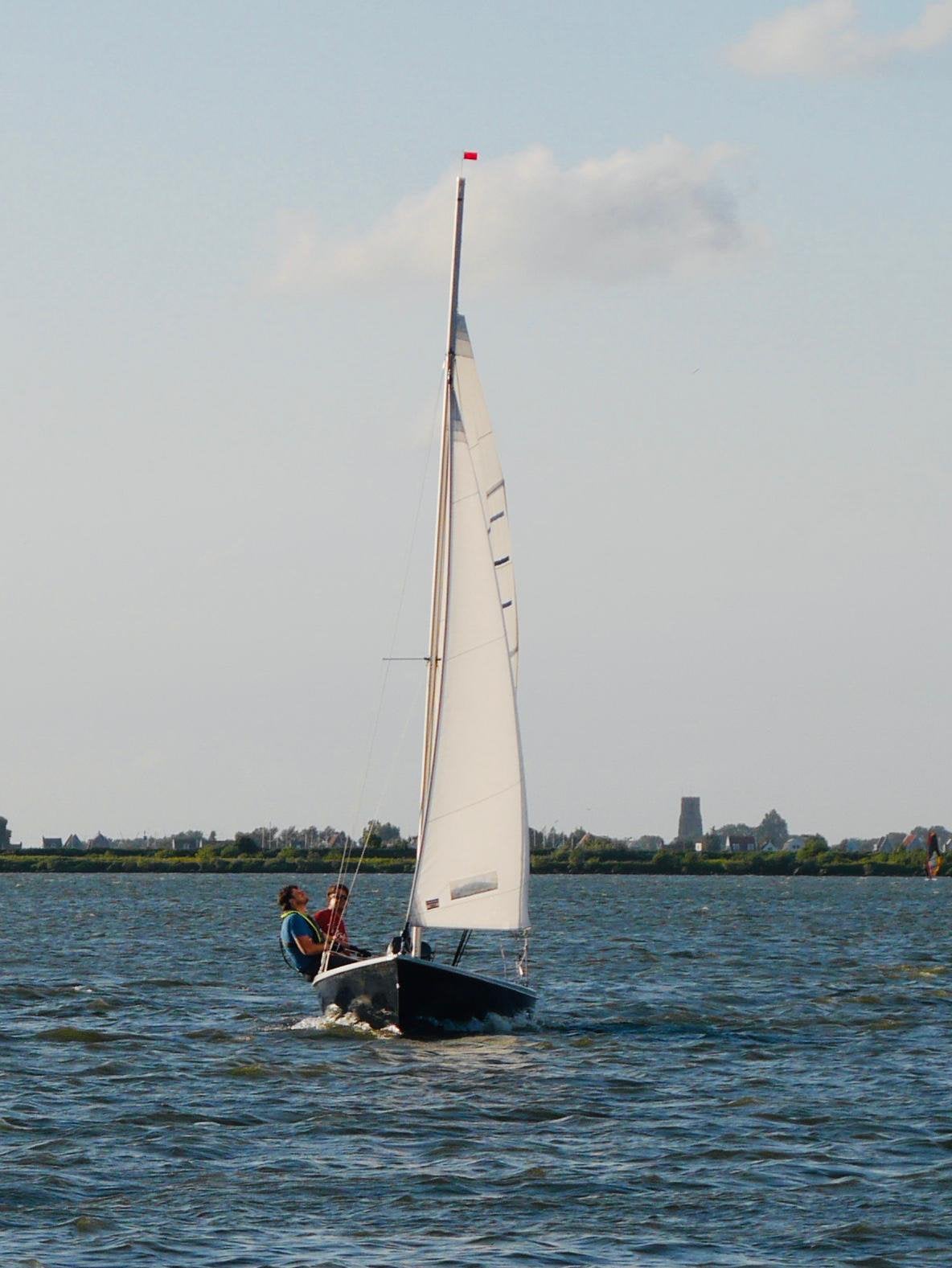 Gezinsvriendelijke Randmeer, zeilklaar met motor en dekzeil, Watersport en Boten, Ophalen, Gebruikt, Randmeer, 4 pk