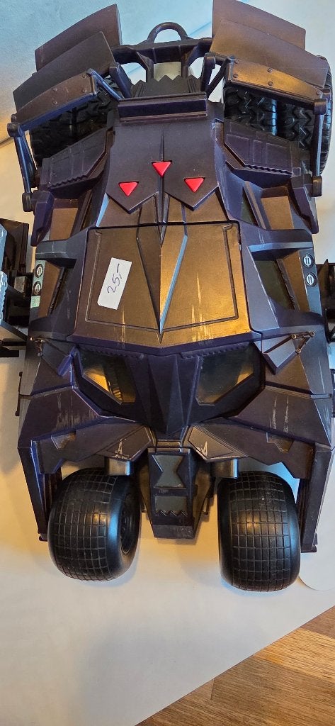 Batman Thumbler batmobile 2005, Kinderen en Baby's, Speelgoed | Actiefiguren, Ophalen of Verzenden, Gebruikt