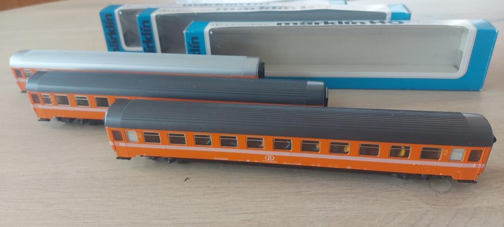 3 Märklin SNCB EUROFIMA pers.rtg'n artnr's 2x4166+4147 + ovp, Hobby en Vrije tijd, Modeltreinen | H0, Wisselstroom, Wagon, Ophalen of Verzenden