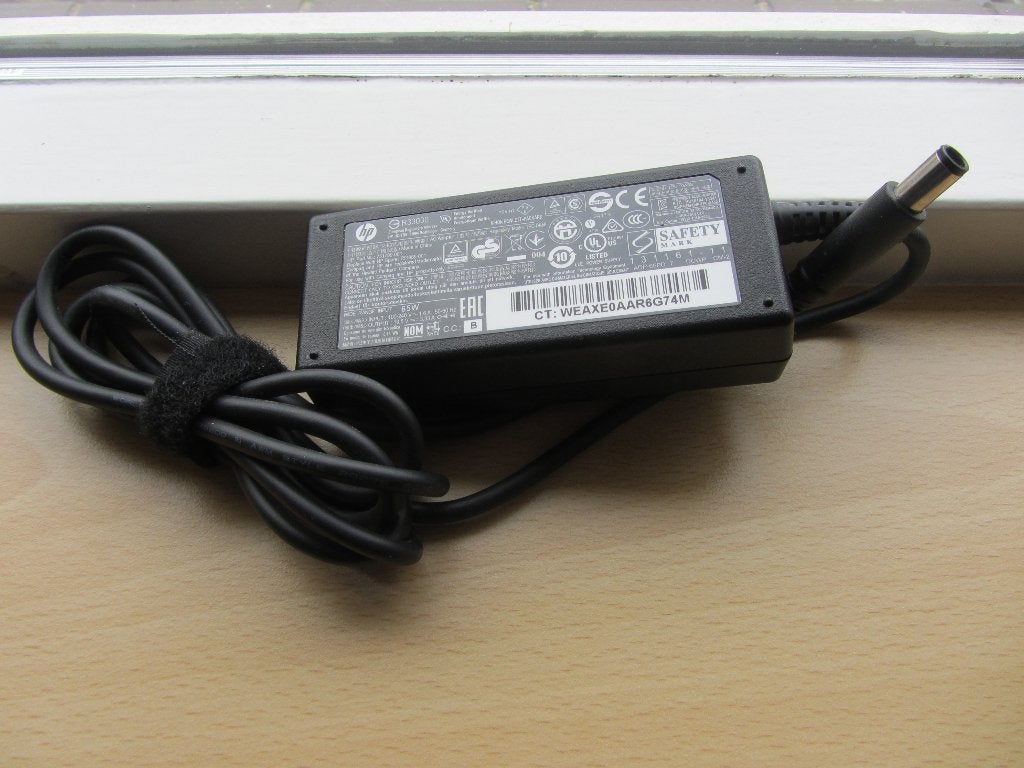HP AC Smart pin slim power adapter (65-watt) - 100-240VAC, Ophalen of Verzenden, Zo goed als nieuw, Hp
