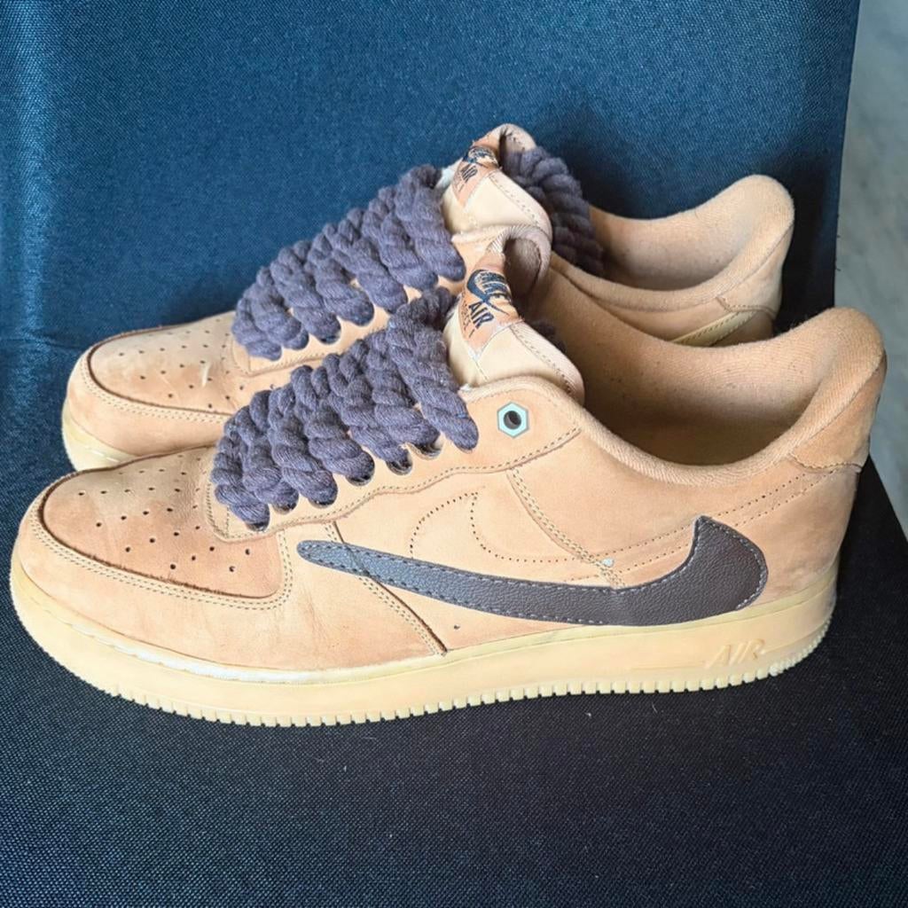 Custom Travis Scott Nike Air Force 1, Kleding | Heren, Schoenen, Bruin, Ophalen of Verzenden, Sneakers of Gympen, Zo goed als nieuw