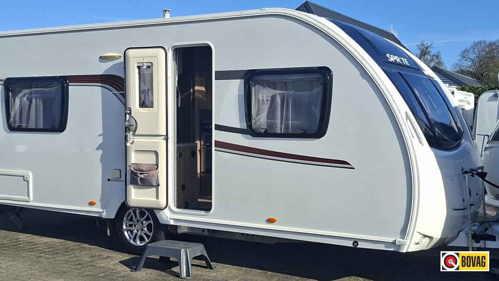 Sprite Cruzer 480 SR incl. Mover en Luifel !, Caravans en Kamperen, Caravans, Standaardzit, Bedrijf, 5 tot 6 meter, Sprite