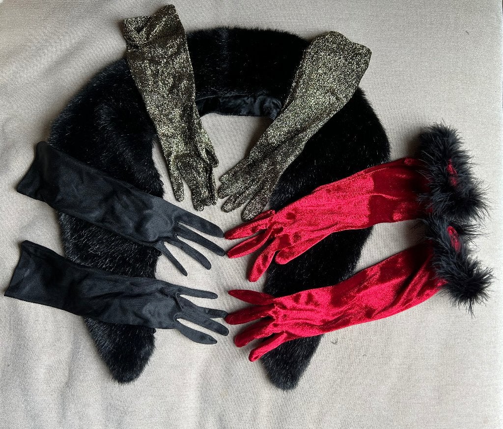 3 paar Handschoenen (S) en (Nep)bontkraag, Kleding | Dames, Mutsen, Sjaals en Handschoenen, Ophalen of Verzenden, Zo goed als nieuw