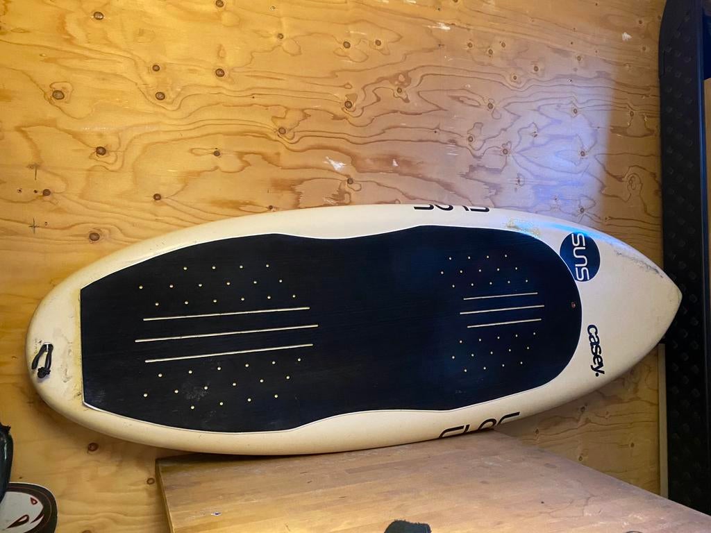 Sunova Casey Pilot foil Surfboard 4’9 en Suns 4’6 5’3, Watersport en Boten, Golfsurfen, Ophalen, Gebruikt, Shortboard