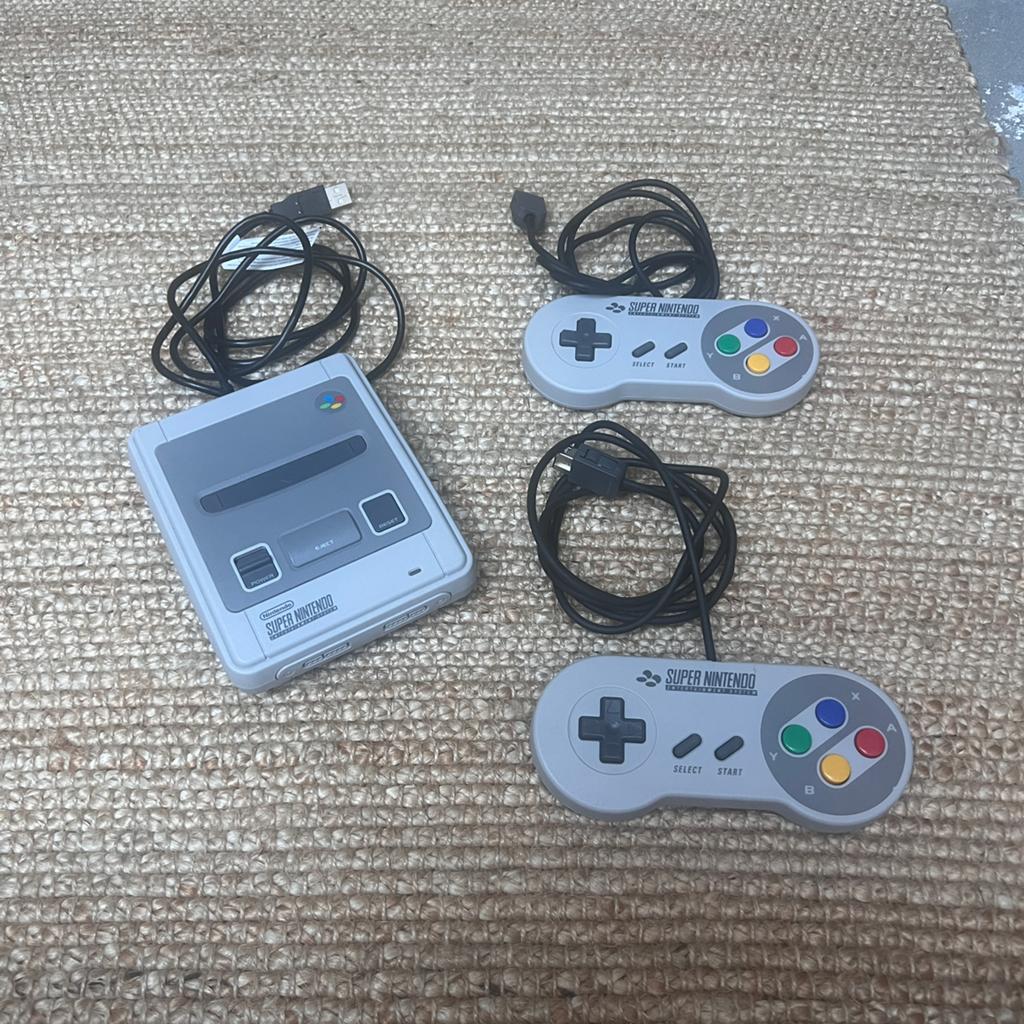 Super Nintendo (SNES) classic mini zonder doos, Ophalen of Verzenden, Zo goed als nieuw, Met 2 controllers