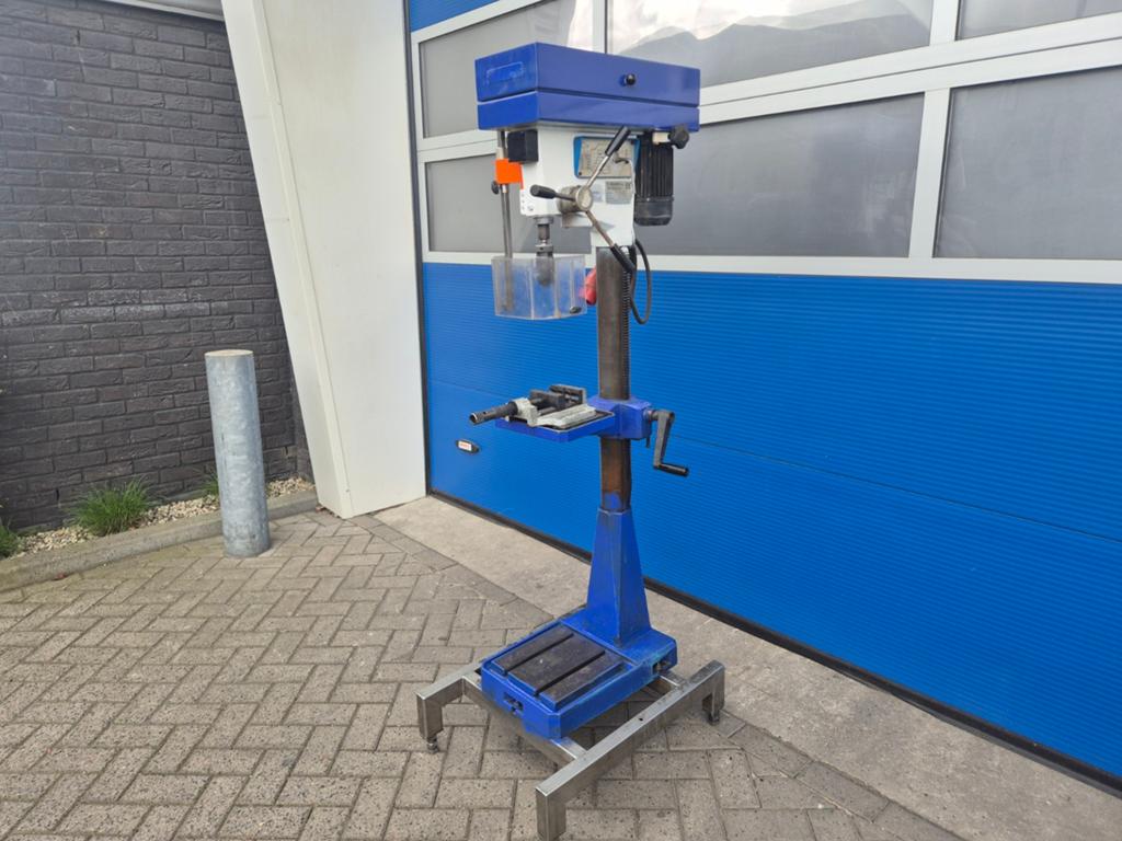 Kolomboormachine V-snaar aangedreven 380V compleet, Ophalen, Info@bolkmachinehandel.nl, Continental, Italië