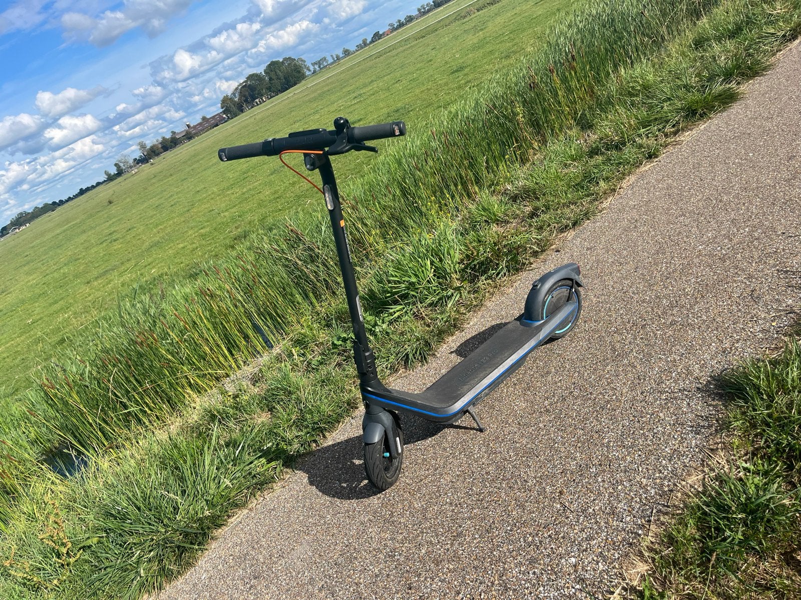 Ninebot E2 Pro elektrische step met oplader, Ophalen, Gebruikt, Elektrische step (E-scooter)