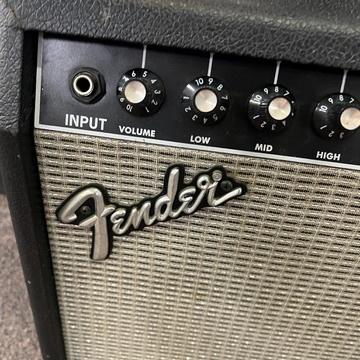 Fender Frontman 15G | 38watt |PR497|Gitaarversterker| 408671, Audio, Tv en Foto, Luidsprekers, Overige merken, Gebruikt, Ophalen of Verzenden