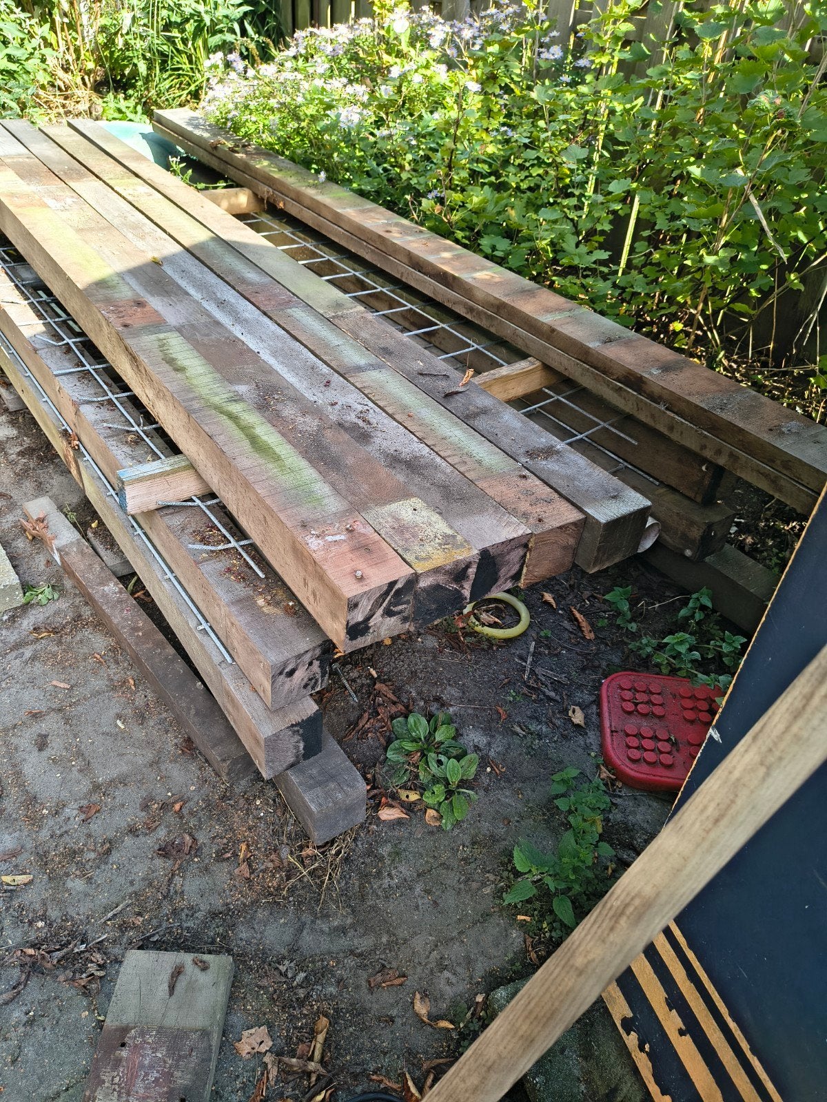 11 dikke fijn bezaagde azobe balken van 2,9 meter per stuk, Ophalen, Gebruikt, 250 cm of meer, Balken