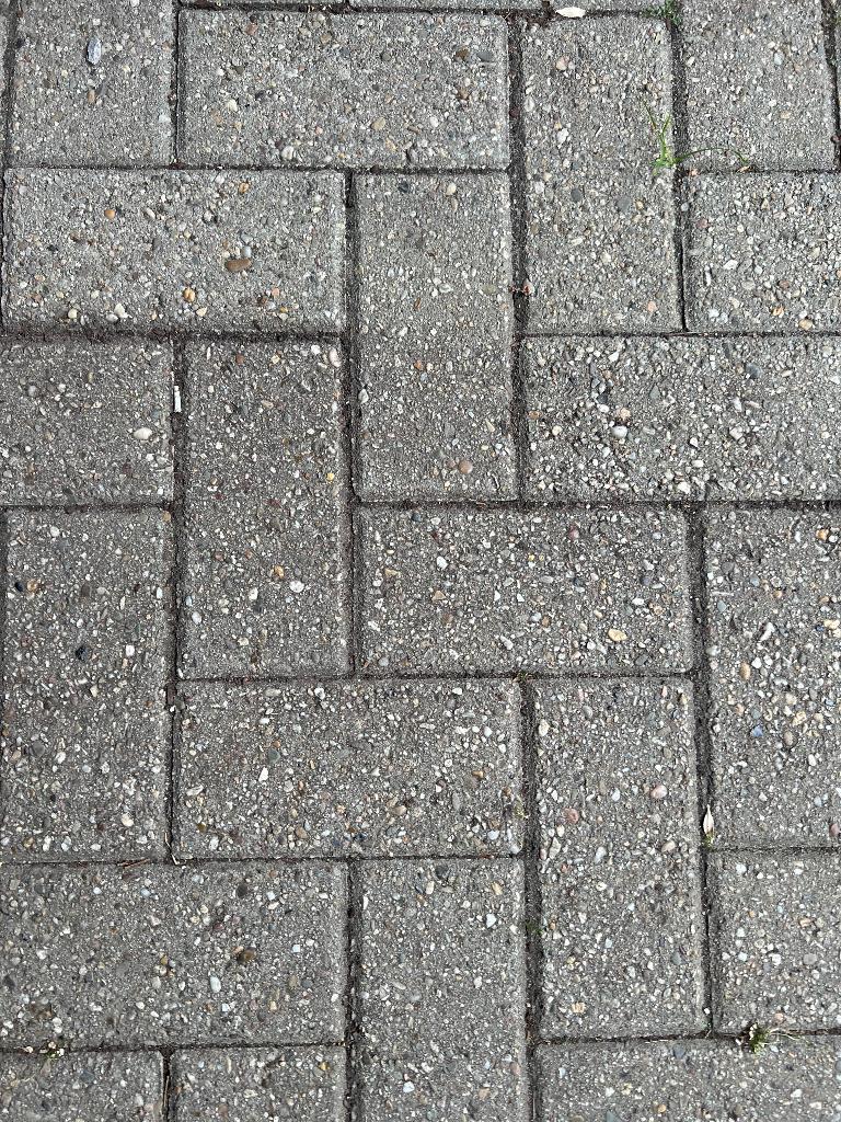 Gratis betonklinkers, Tuin en Terras, Ophalen, Klinkers, Zo goed als nieuw, 10 m² of meer