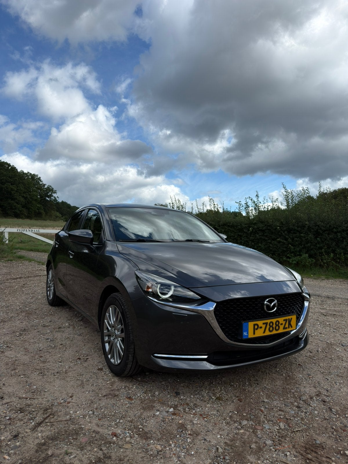 Mazda 2 1.5 Skyactiv-G Luxury (Modeljaar 2022) – Topstaat