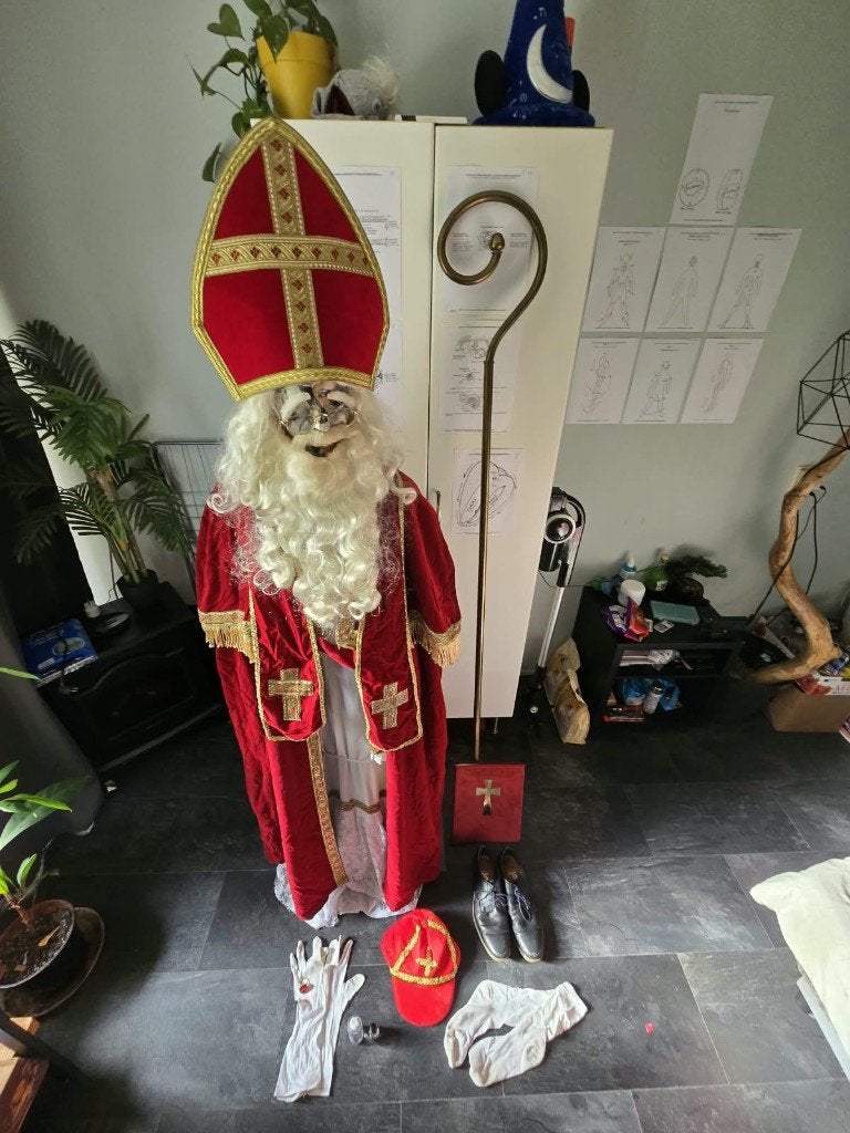 Luxe Sinterklaasset met professionele baard/pruik + 4 pakken, Diversen, Ophalen of Verzenden, Gebruikt