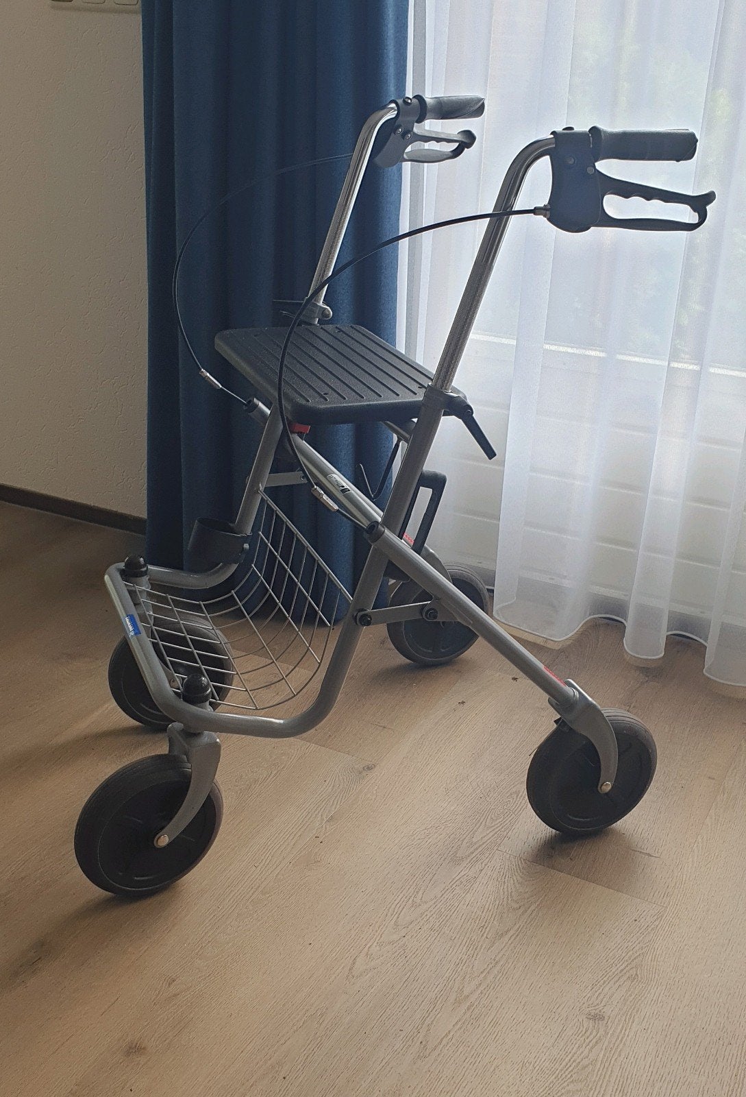 Rollator. Thuasne Quatro, Diversen, Rollators, Ophalen