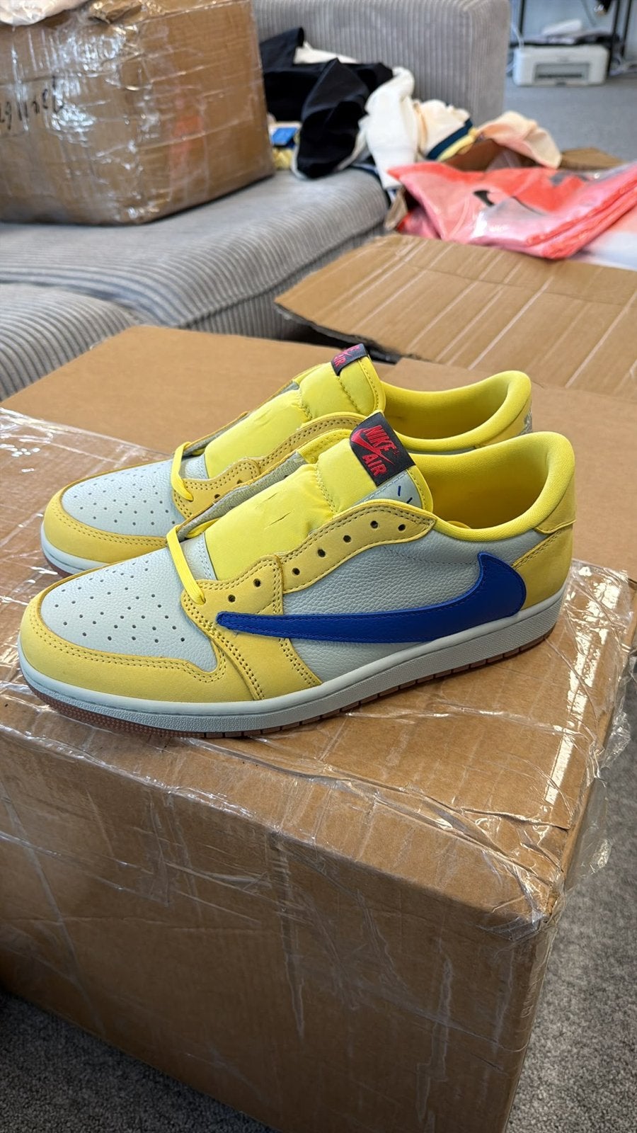 Nike Air Jordan 1 Low Travis Scott x Fragment, Ophalen of Verzenden, Nieuw, Geel, Sneakers of Gympen