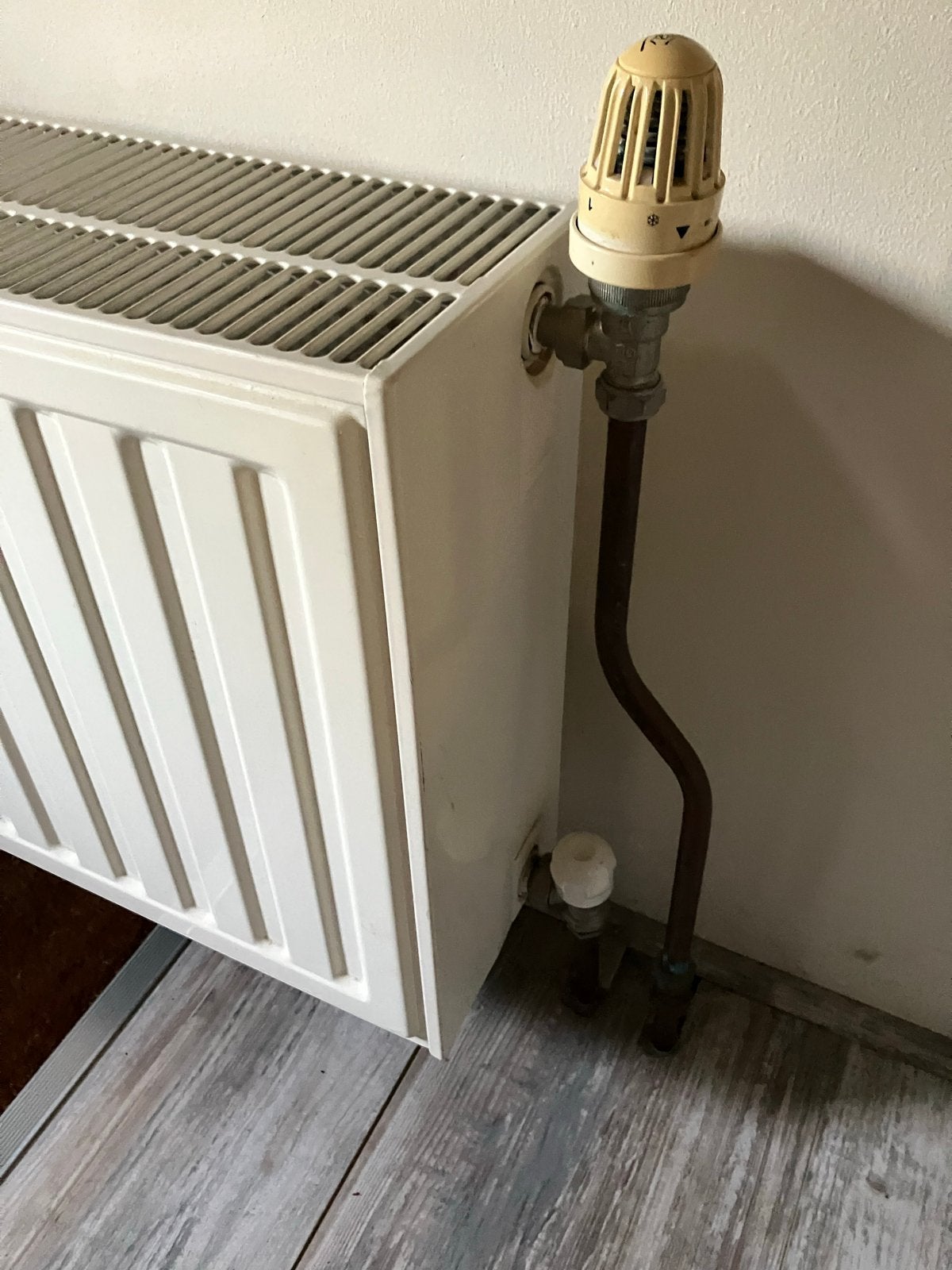 Radiator 90x40x16 cm in goede staat, Ophalen, 30 tot 80 cm, Gebruikt, Radiator