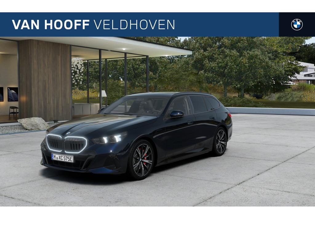 BMW 5 Serie Touring 550e xDrive M Sport Automaat / Panoramad, Automaat, Zwart, Zwart, Leder