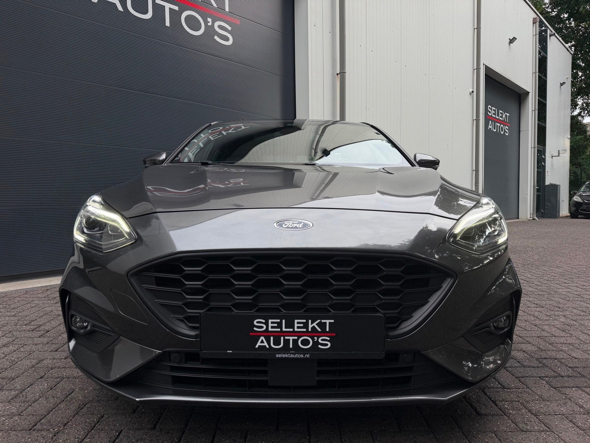 Ford Focus 1.5 EcoBoost ST-Line X 182 Pk Pano/Led/Climate/Cr, Dealer onderhouden, Gebruikt, Zwart, Origineel Nederlands