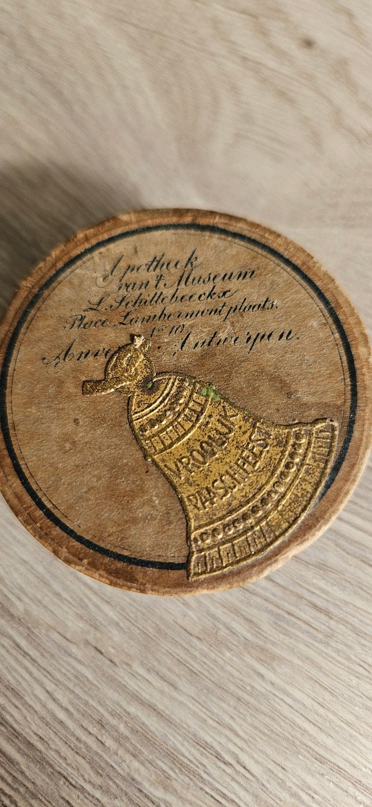 Zeldzaam antiek apothekersdoosje + 36 gouden paasetiketten (, Antiek en Kunst, Ophalen of Verzenden