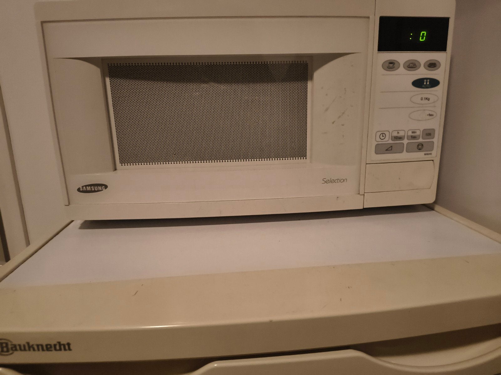 Gratis werkende magnetron, Witgoed en Apparatuur, Ophalen, Gebruikt