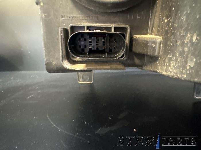 Koplamp rechts van een Mercedes Sprinter, Auto-onderdelen, Verlichting, Gebruikt, -, Ophalen of Verzenden, -