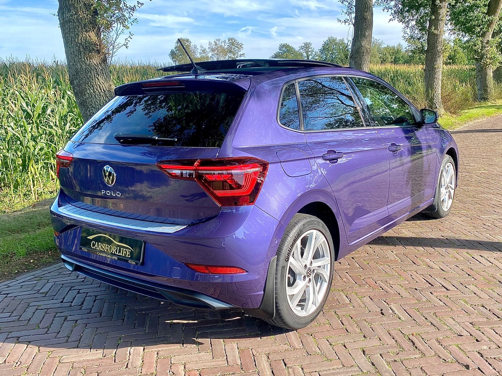 Volkswagen Polo 1.0 TSI Style DSG Pano Beats Keyless Led IQ., Dealer onderhouden, Gebruikt, Zwart, 1104 kg