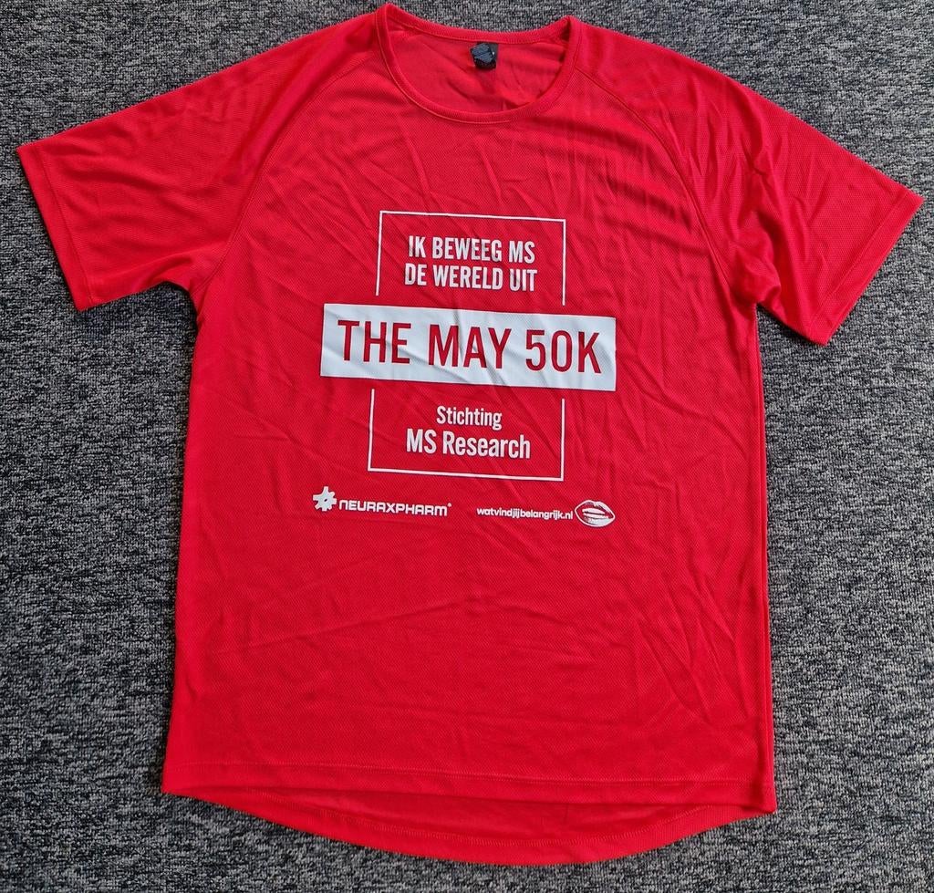 Sport Shirt "The May 50K" - Maat L - NIEUW, Ophalen of Verzenden, Nieuw, Maat 52/54 (L), Rood