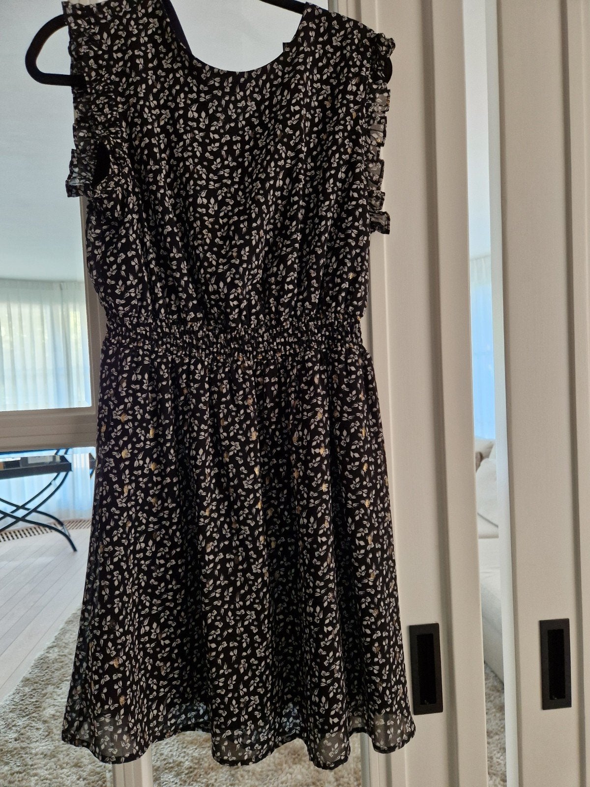 mooi feesteijk jurkje!  maat M, Kleding | Dames, Jurken, Ophalen of Verzenden, Zo goed als nieuw, Maat 38/40 (M), Boven de knie