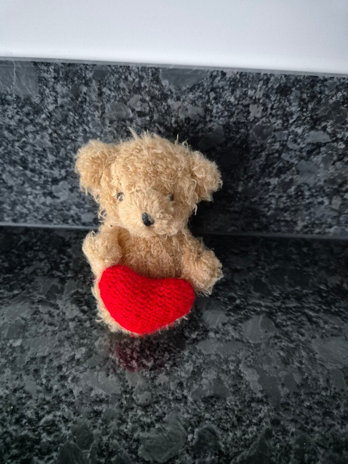 Kaeminck - Knuffel Beertje met hartje klein, Verzamelen, Beren en Cherished Teddies, Ophalen of Verzenden