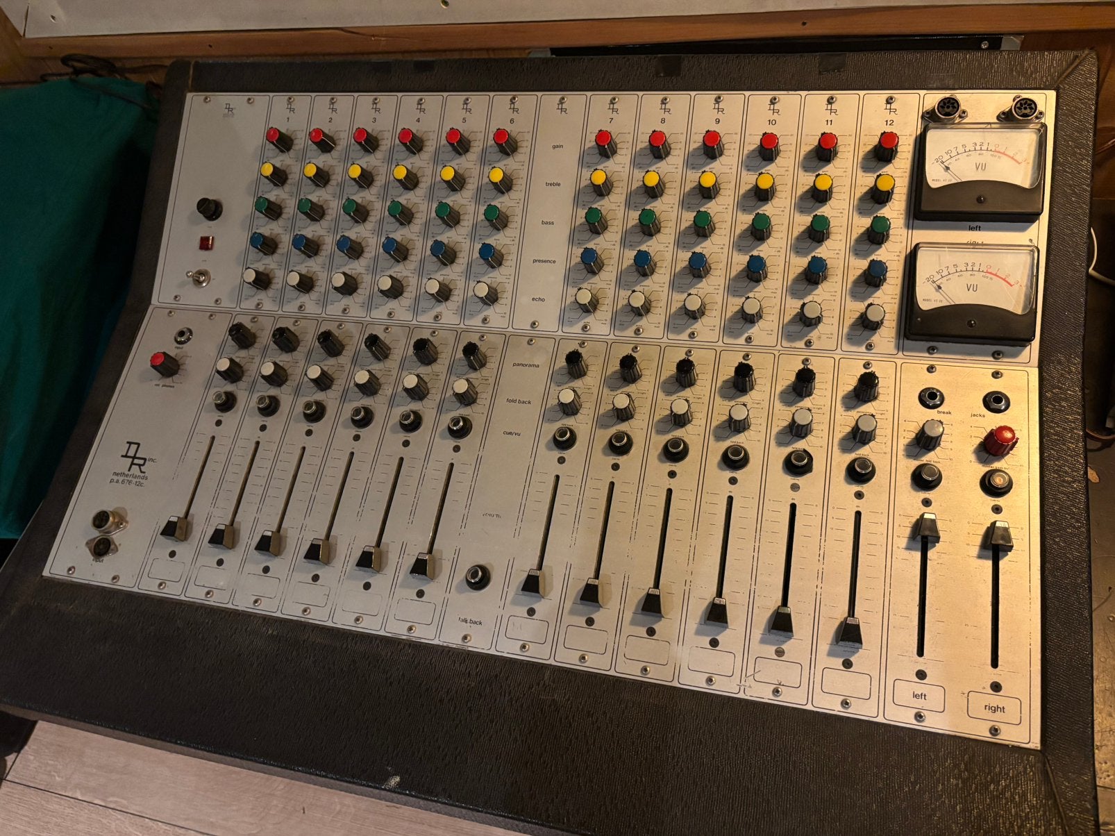 D&R PA676 buizen mengpaneel, Ophalen, Gebruikt, 10 tot 20 kanalen, Microfooningang