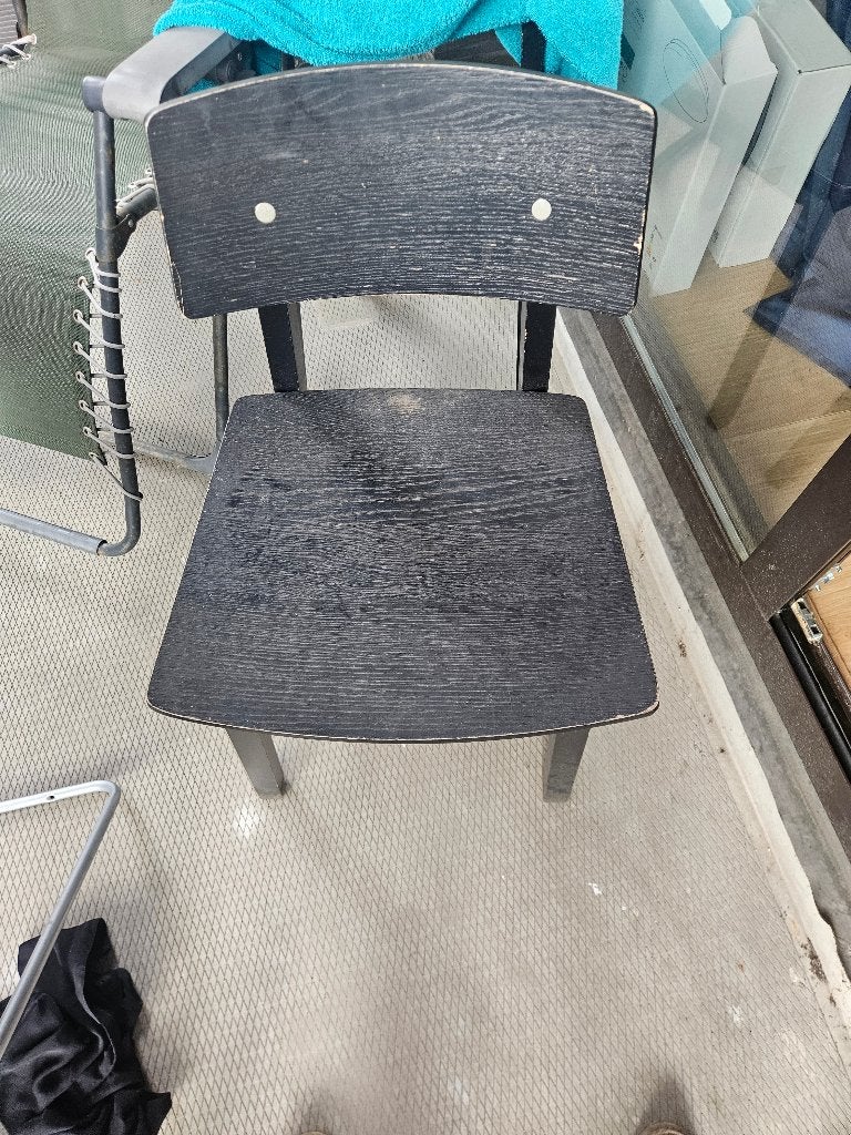 Free Chairs / Gratis stoelen, Huis en Inrichting, Ophalen, Twee, Zwart, Zo goed als nieuw
