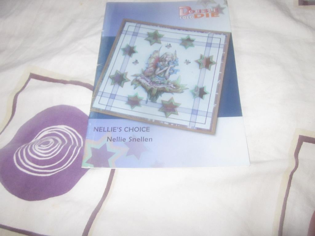 Double fold die Nellie's Choice Nellie Snellen zgan, Boeken, Nellie Snellen, Ophalen of Verzenden, Zo goed als nieuw, Scrapbooking en Knutselen
