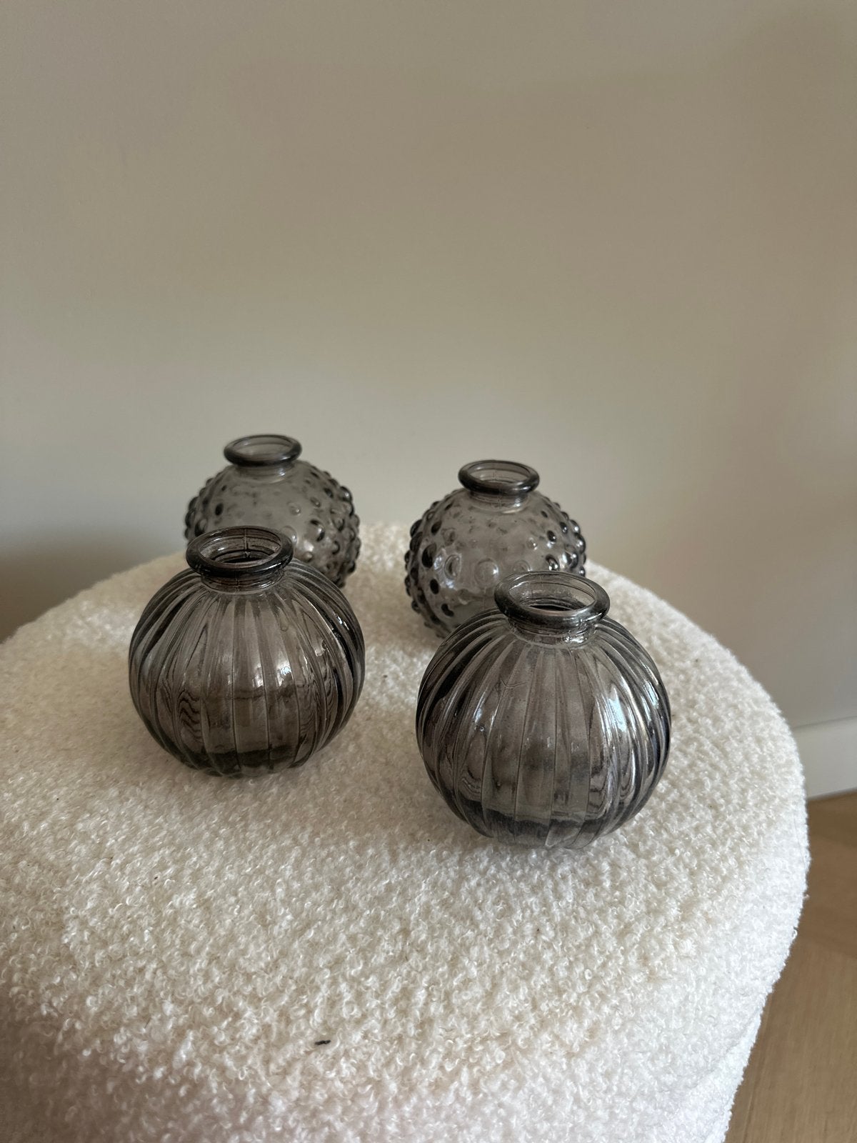 Set van 4 decoratieve glazen vaasjes, Ophalen