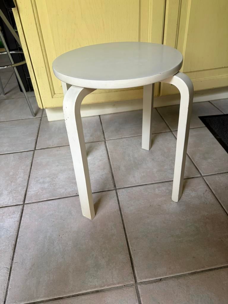 Ikea Frosta wit, Huis en Inrichting, Krukjes, Ophalen, Gebruikt, Hout