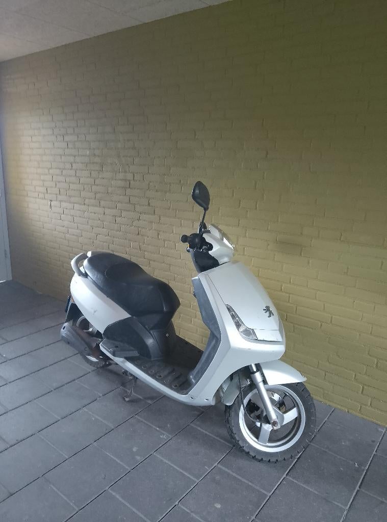 Vivacity Peugeot 50cc 4takt scooter - direct rijden, Ophalen, Gebruikt, Benzine, 50 cc